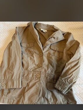 LOFT Tan Button-Front Utility Jacket EUC no signs of damage SZ MED
3/4 sleeves